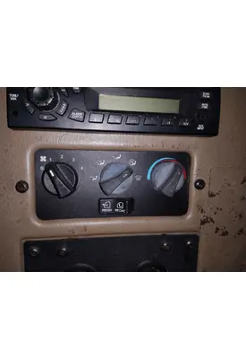 PETERBILT 335 TEMPERATURE CONTROL
