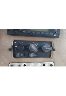 PETERBILT 335 TEMPERATURE CONTROL