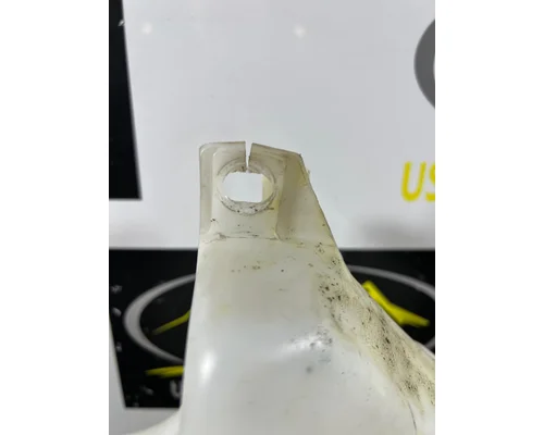PETERBILT 335 Windshield Washer Reservoir
