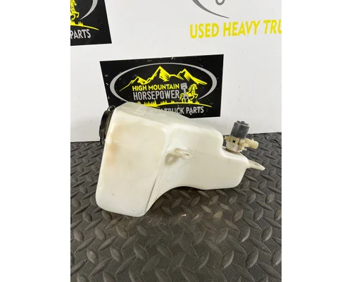 PETERBILT 335 Windshield Washer Reservoir