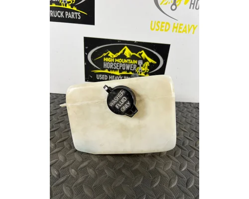 PETERBILT 335 Windshield Washer Reservoir