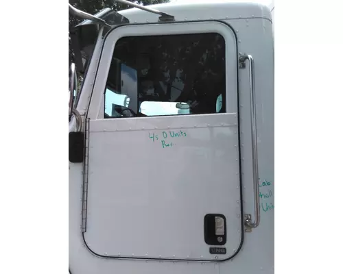 PETERBILT 337 2009-2021 DOOR ASSEMBLY, FRONT