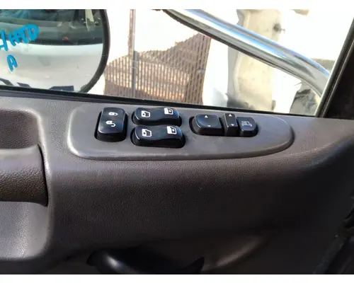 PETERBILT 337 2009-2021 DOOR ASSEMBLY, FRONT