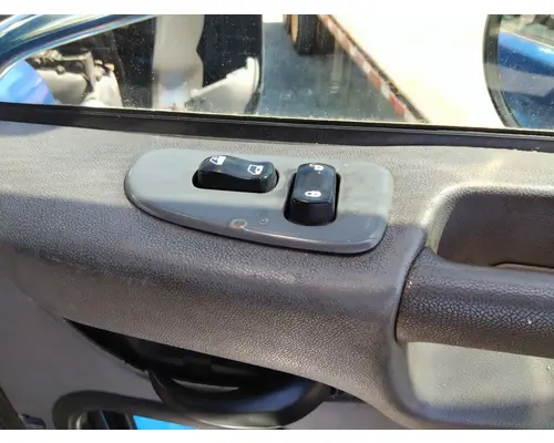 PETERBILT 337 2009-2021 DOOR ASSEMBLY, FRONT