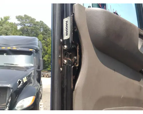 PETERBILT 337 2009-2021 DOOR ASSEMBLY, FRONT