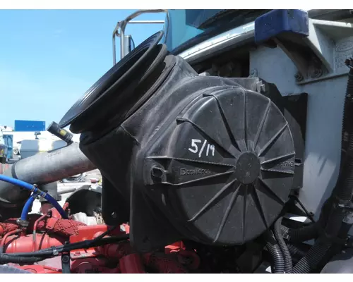 PETERBILT 337 AIR CLEANER
