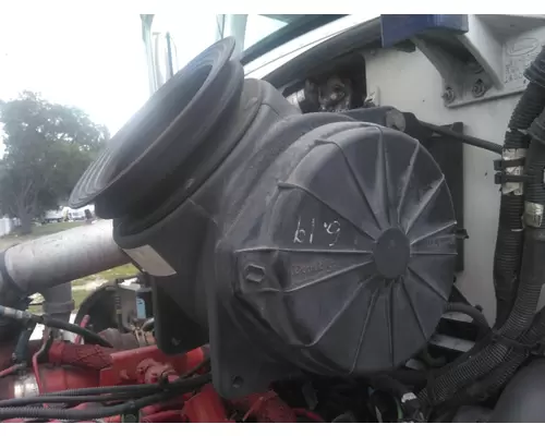 PETERBILT 337 AIR CLEANER