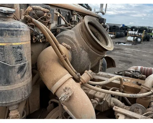 PETERBILT 337 Air Cleaner