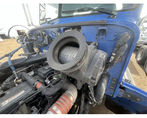 PETERBILT 337 Air Cleaner