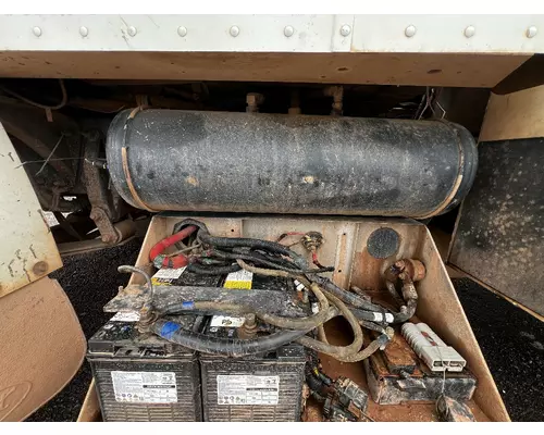PETERBILT 337 Air Tank