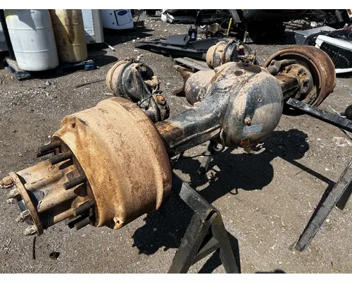 PETERBILT 337 Axle Assembly, Rear