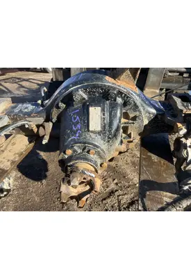 PETERBILT 337 Axle Assembly, Rear