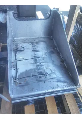 PETERBILT 337 BATTERY BOX