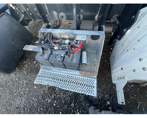 PETERBILT 337 Battery Box