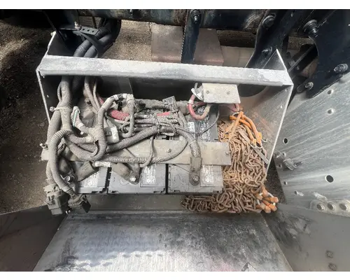 PETERBILT 337 Battery Box