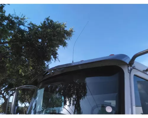 PETERBILT 337 CAB CLIP