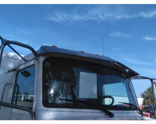 PETERBILT 337 CAB CLIP