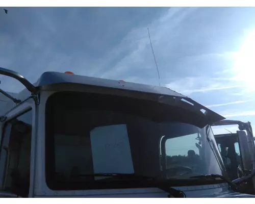 PETERBILT 337 CAB CLIP