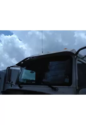 PETERBILT 337 CAB CLIP