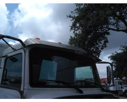 PETERBILT 337 CAB CLIP