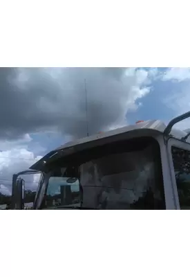 PETERBILT 337 CAB CLIP