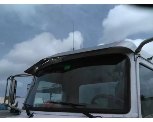 PETERBILT 337 CAB CLIP