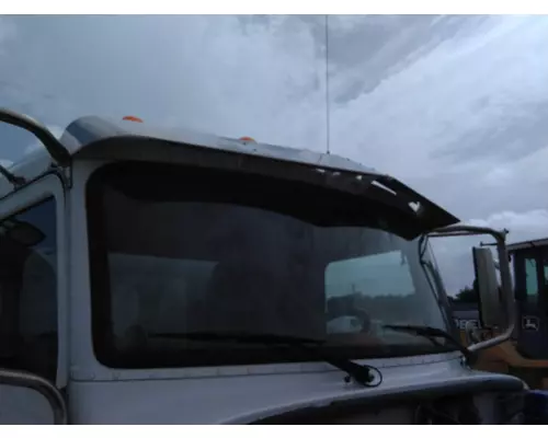 PETERBILT 337 CAB CLIP