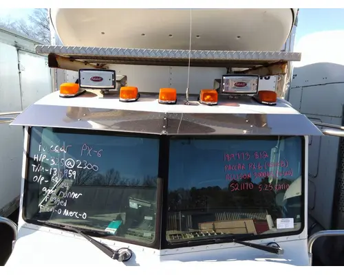 PETERBILT 337 CAB CLIP