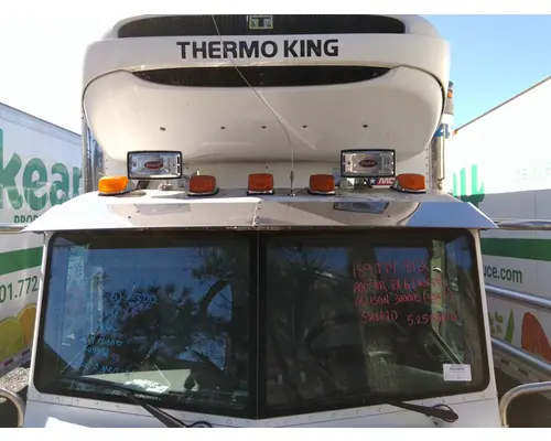 PETERBILT 337 CAB CLIP