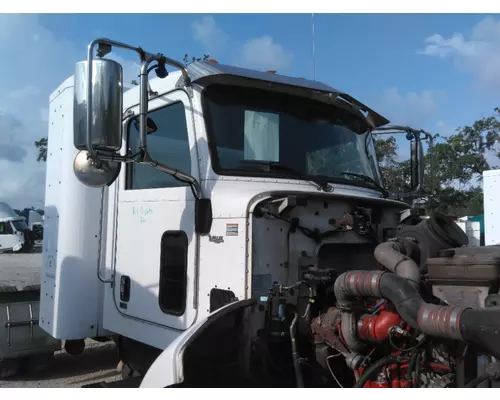 PETERBILT 337 CAB