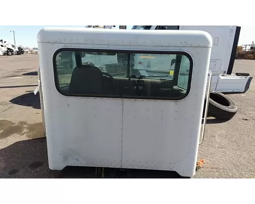 PETERBILT 337 CAB