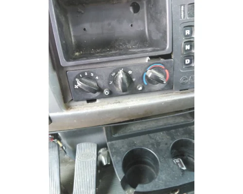 PETERBILT 337 CAB
