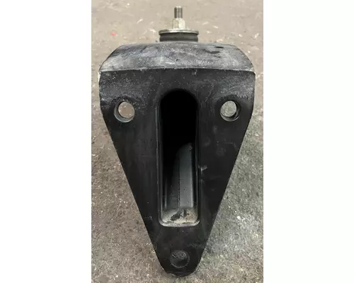 PETERBILT 337 Cab Mount