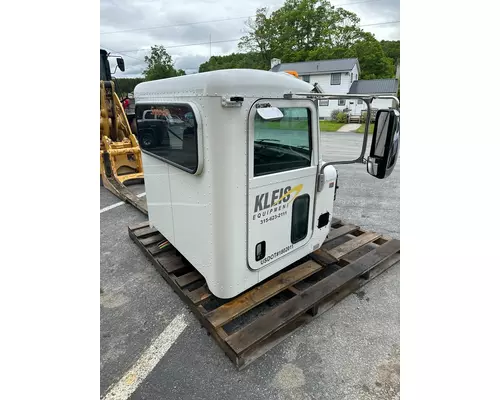 PETERBILT 337 Cab