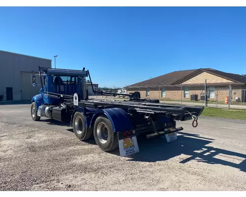 PETERBILT 337 Complete Vehicle