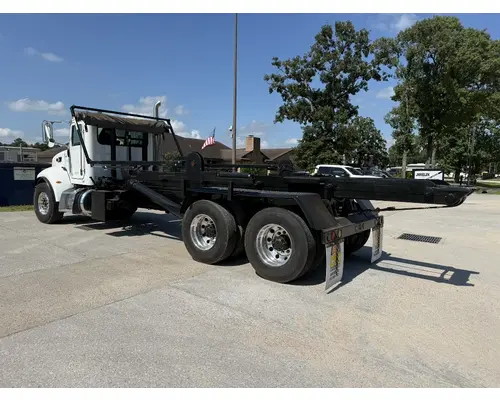 PETERBILT 337 Complete Vehicle