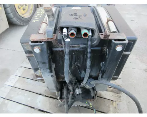 PETERBILT 337 DEF Tank