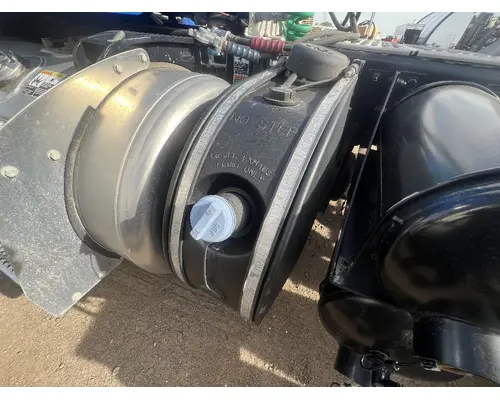 PETERBILT 337 DEF Tank
