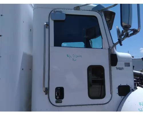 PETERBILT 337 DOOR ASSEMBLY, FRONT