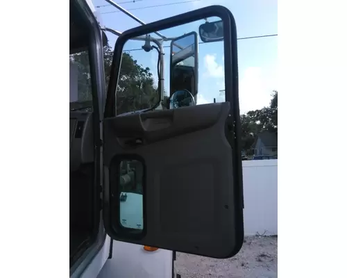 PETERBILT 337 DOOR ASSEMBLY, FRONT