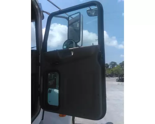 PETERBILT 337 DOOR ASSEMBLY, FRONT
