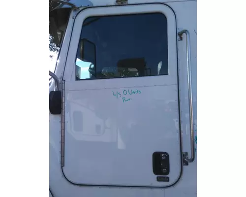 PETERBILT 337 DOOR ASSEMBLY, FRONT