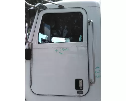PETERBILT 337 DOOR ASSEMBLY, FRONT