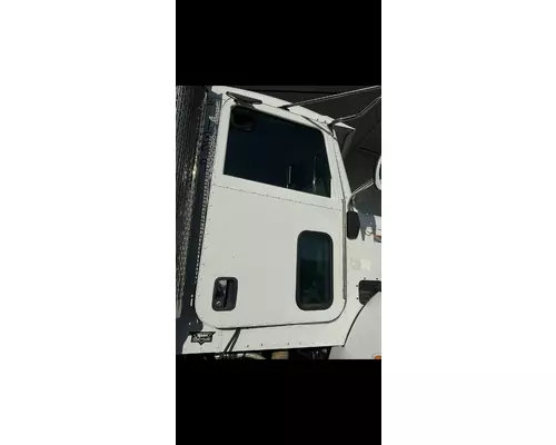 PETERBILT 337 Door Assembly, Front