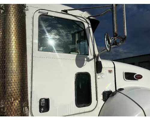 PETERBILT 337 Door Assembly, Front