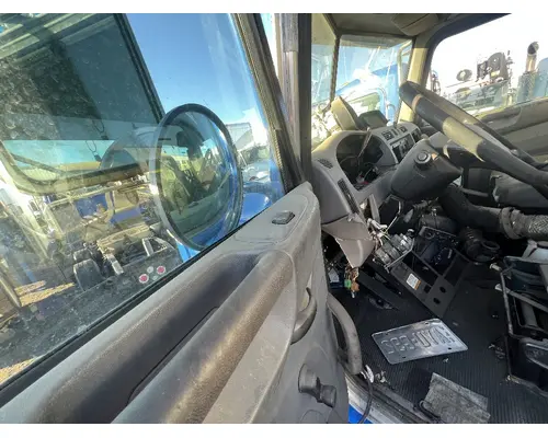 PETERBILT 337 Door Assembly, Front