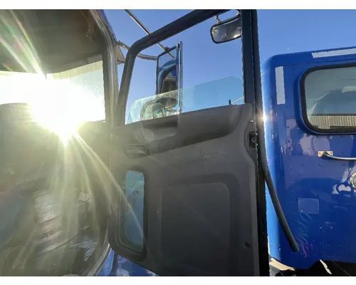 PETERBILT 337 Door Assembly, Front