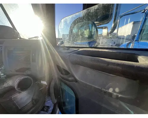 PETERBILT 337 Door Assembly, Front