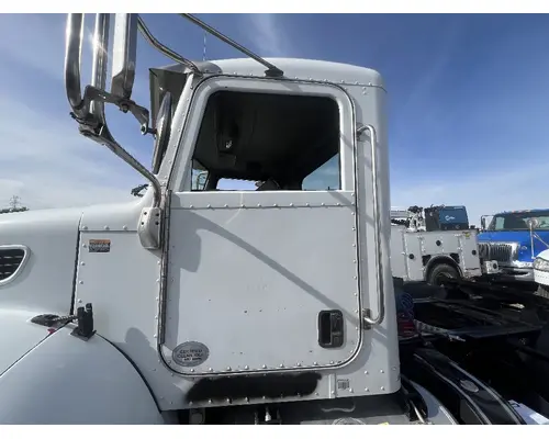 PETERBILT 337 Door Assembly, Front