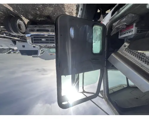 PETERBILT 337 Door Assembly, Front